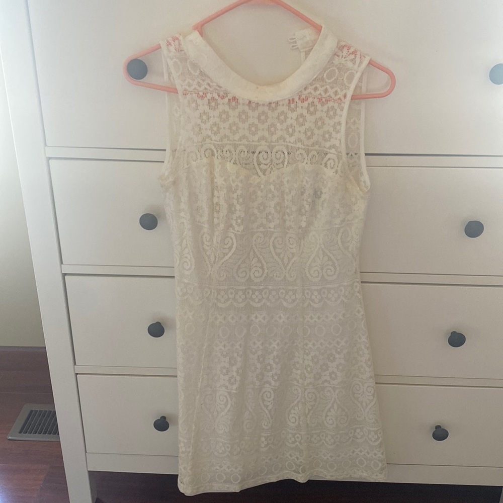 White lace dress
